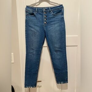 Just Black jeans with button enclosure